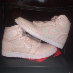 Jordan 1 retro High OG guava ice/sail 9.5M